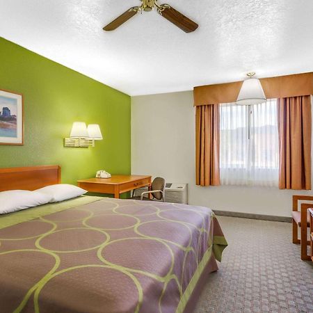Super 8 By Wyndham Price Motel Luaran gambar