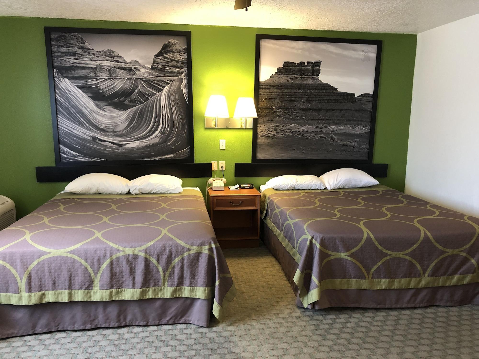 Super 8 By Wyndham Price Motel Luaran gambar