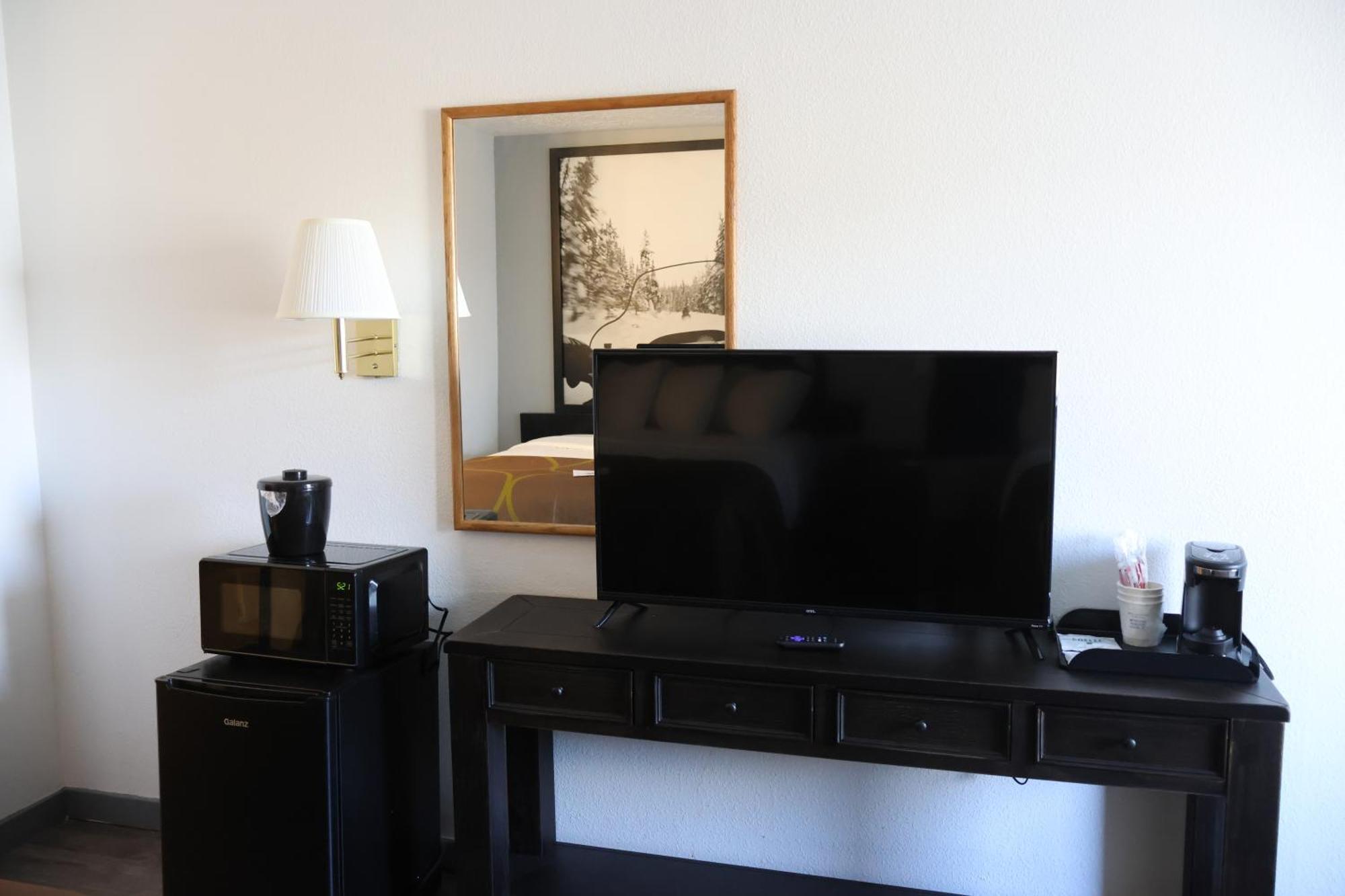 Super 8 By Wyndham Price Motel Luaran gambar